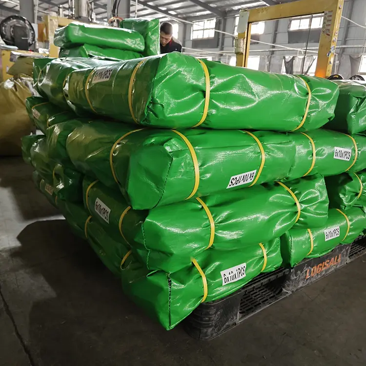 Трава зеленый 300 GSM Virgin PE Tarpaulin
